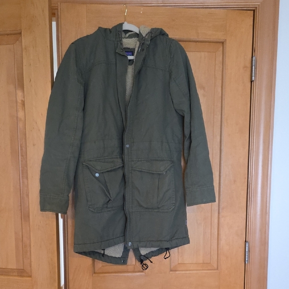 Patagonia Jackets & Blazers - Olive Green Hooded Patagonia Coat